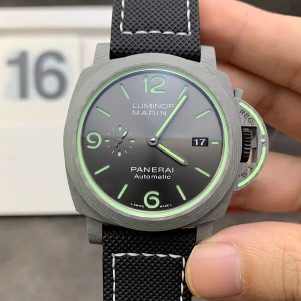 2025年 パネライ新作 コピー ルミノール マリーナ 44mm トリロジーPAM01119