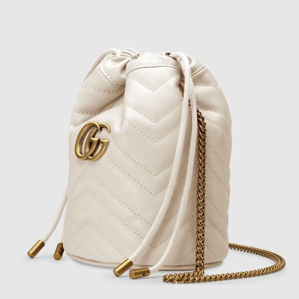 2025新作限定 グッチスーパーコピー∞∞ グッチ ∞∞ GG Marmont Mini leather バケットショルダー☆M82037
