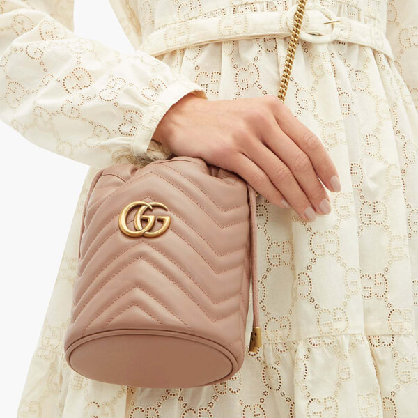 2025新作限定人気 グッチコピー∞∞ グッチ ∞∞ GG Marmont Mini leather バケットショルダー☆M82039