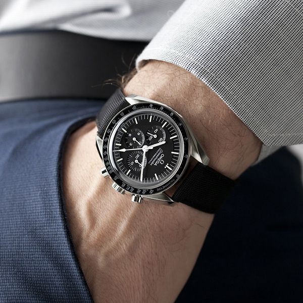 2025新作オメガ コピー スピードマスター ムーンウォッチ プロフェッショナル マスタークロノメーター 310.32.42.50.01.001