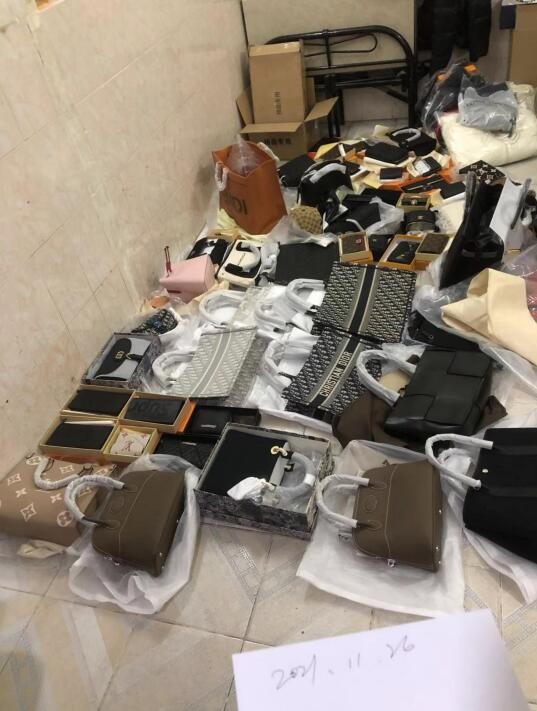 2021-11月スーパーコピーの出荷写真一覧,佐川*EMS番号追跡