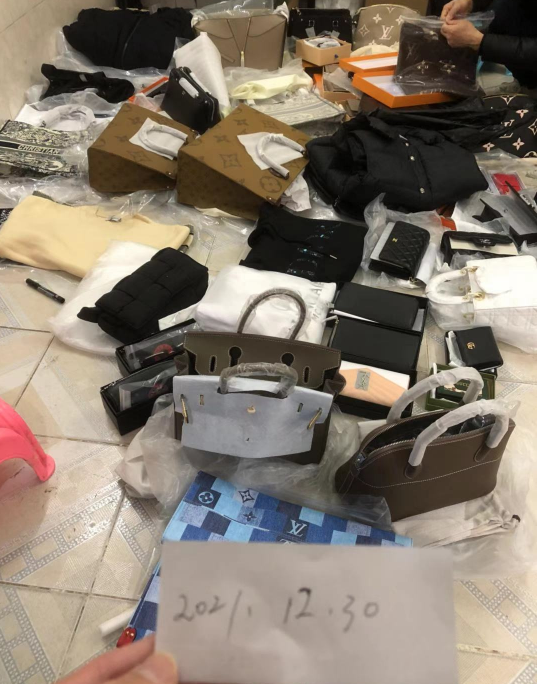 2021-12月スーパーコピーの出荷写真一覧,佐川*EMS番号追跡